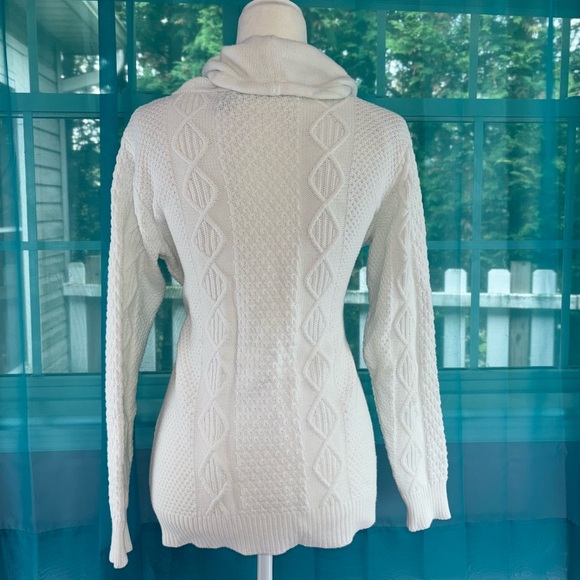 Preswick & Moore Winter White Cable Knit Cowl Neck Holiday Sweater Size M - Picture 4 of 8